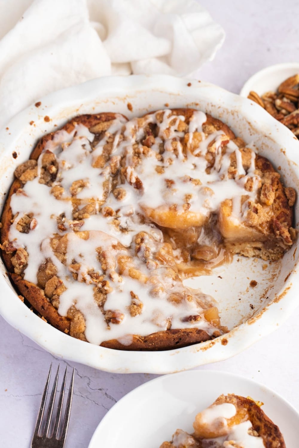 Soft and Fruity Cinnamon Roll Dutch Apple Pie