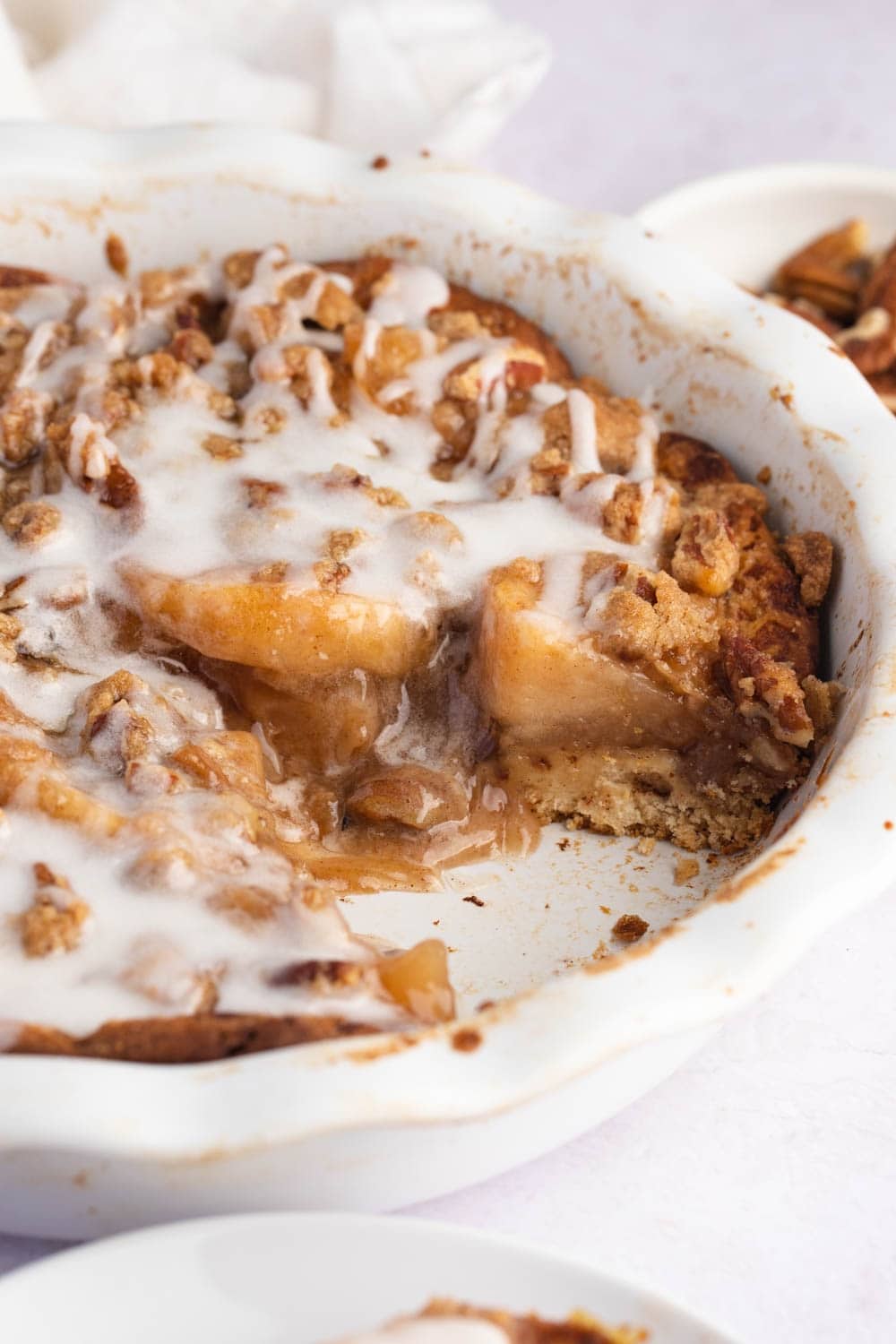 Soft and Sweet Cinnamon Roll Dutch Apple Pie