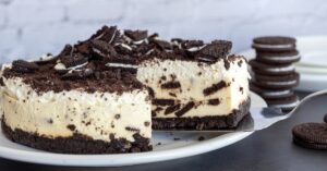 Sweet Homemade Oreo Cheesecake